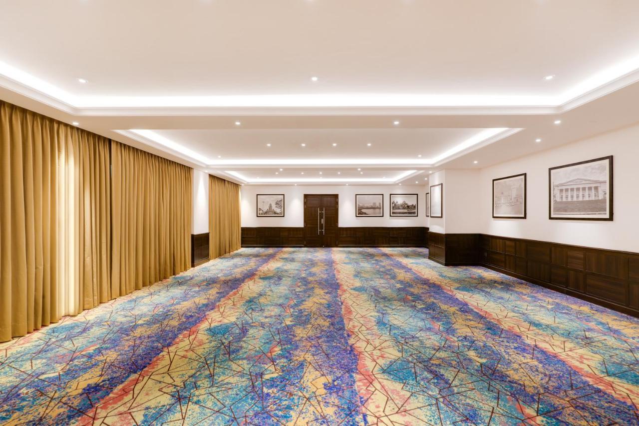 Lemon Tree Premier, Mumbai International Airport Hotel Exterior photo