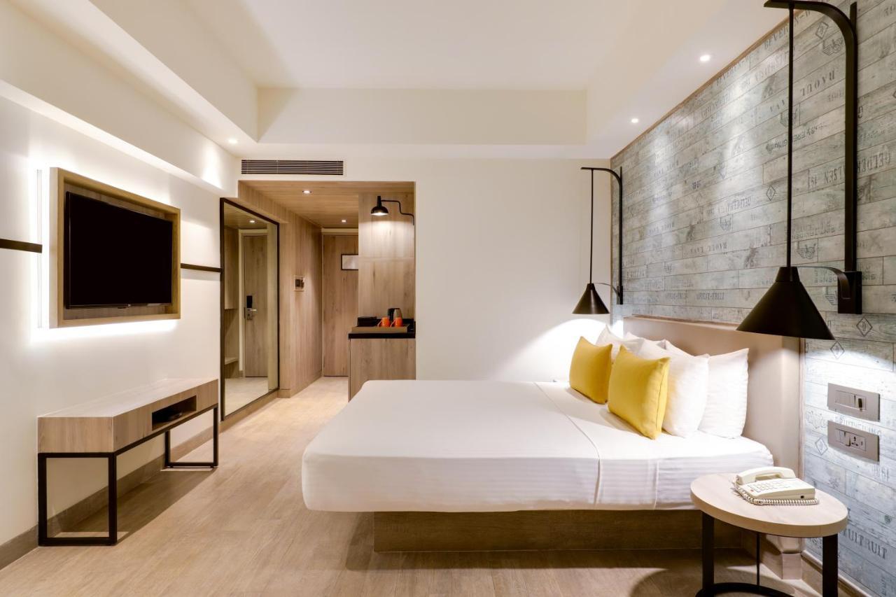 Lemon Tree Premier, Mumbai International Airport Hotel Exterior photo