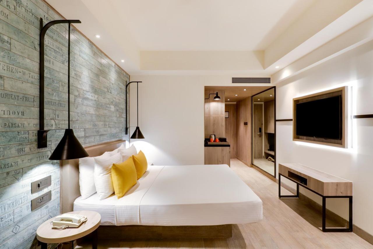 Lemon Tree Premier, Mumbai International Airport Hotel Exterior photo