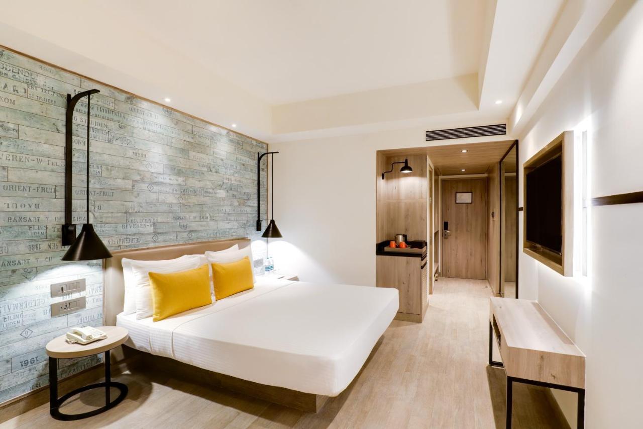 Lemon Tree Premier, Mumbai International Airport Hotel Exterior photo